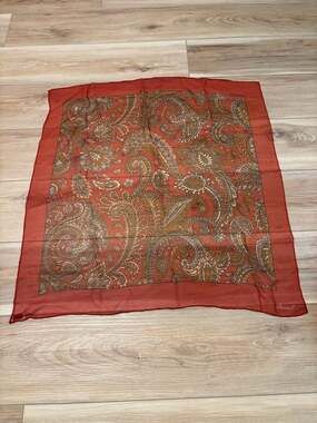 Burmel Vintage Paisley Print Hand-Rolled Edge Silk Scarf